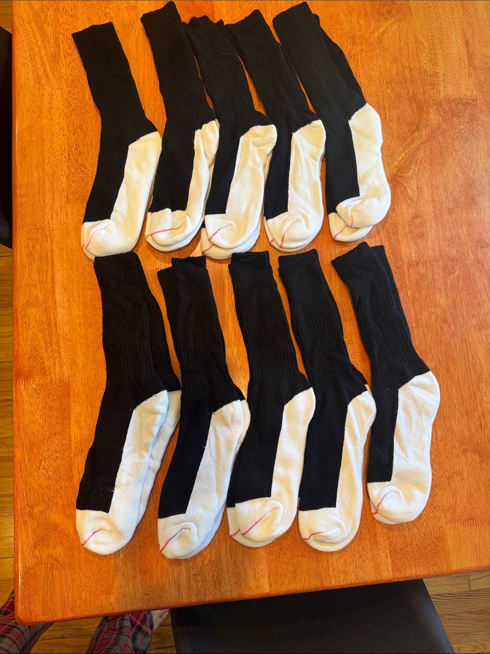 10 Pairs Men's Black & White Duty/Boot Crew Socks size 9-12 thick & cushioned.